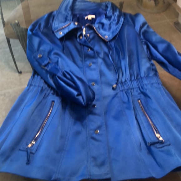 Gorgeous blue satin Cache jacket - Picture 3 of 4